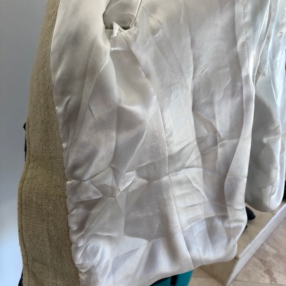 Raw Hand-Spun Wool Jacket - Picture 6 of 6